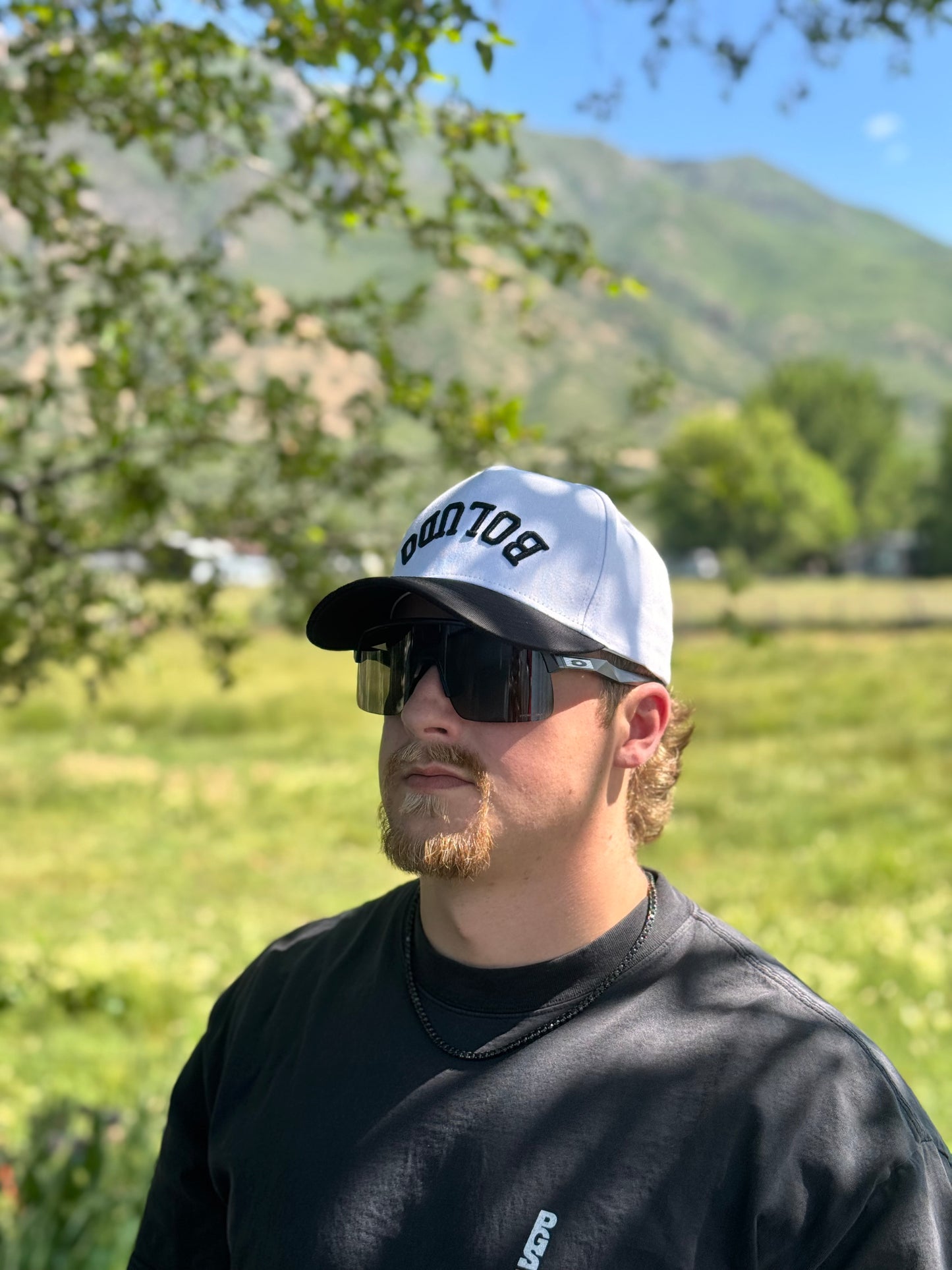 Boludo hat